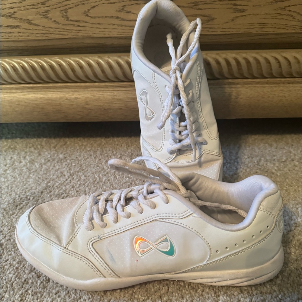 NFINITY  Fearless Cheer Sneakers Sz. 7